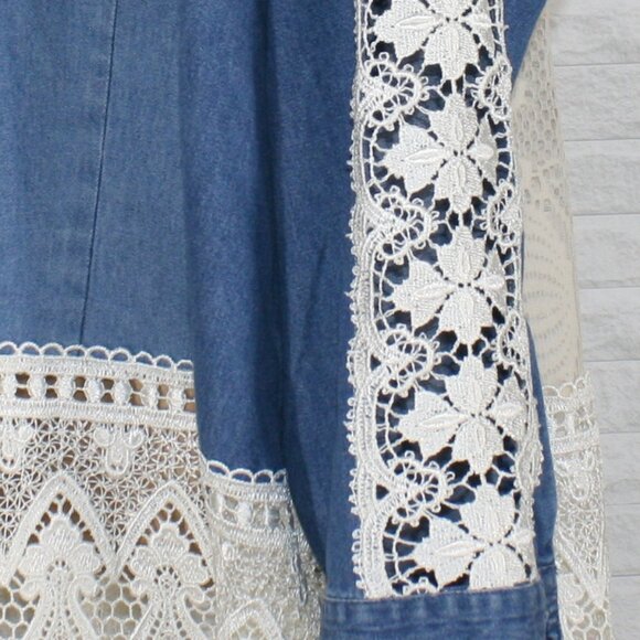 HAND CRAFTED Jacket Denim Blue Jean Upcycled Floral Vintage Cream Lace 2X - Picture 5 of 14